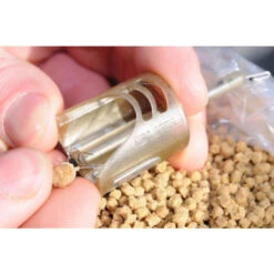 Guru Pellet Feeder -Sports - Freshwater Fishing 161a53b20e3a8099