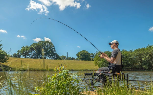 Preston Ignition Carp Feeder 8 Preston Ignition Carp Feeder - Image 6