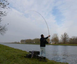 Cresta Identity Pro Tolerance Feeder -Sports - Freshwater Fishing 357e9ccf7c5cedd6